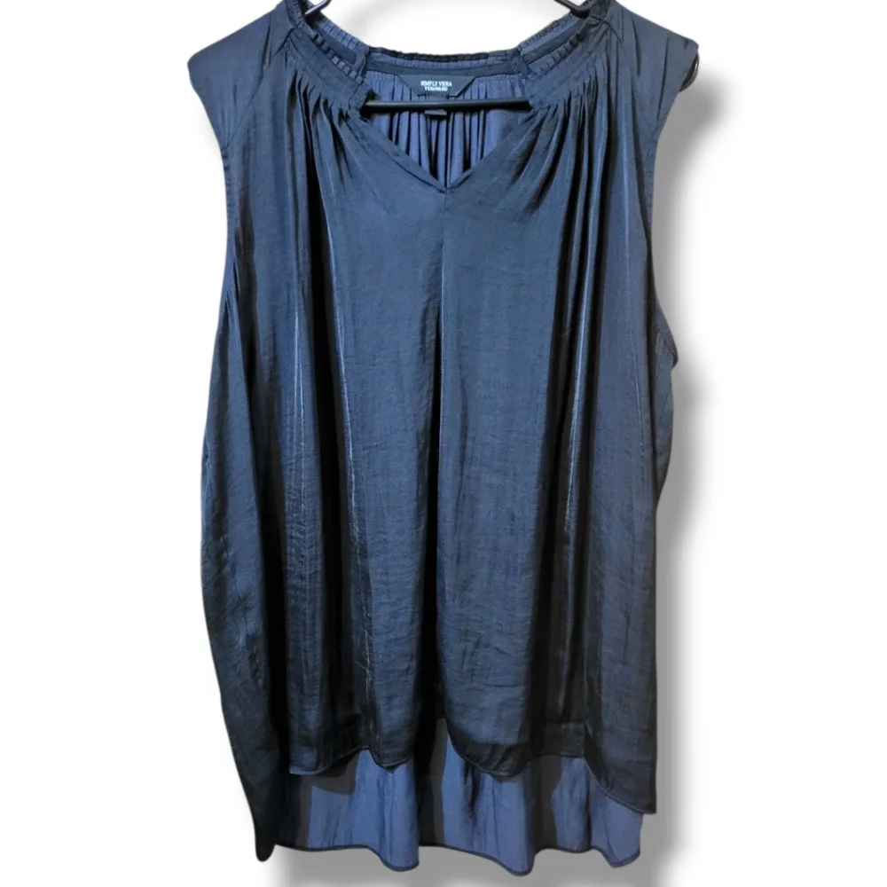 Simply Vera Vera Wang Pleated Tank - Picture 2 of 5